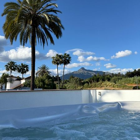 Puerto Banus Jacuzzi Close To Breath And Marbella Arena Esterno foto